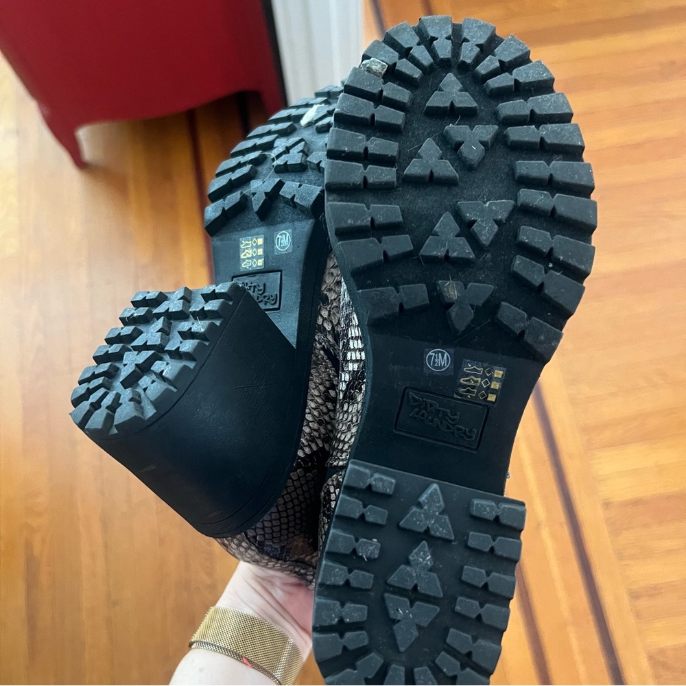 Dirty Laundry snakeskin boots python booties 7.5 … - image 5